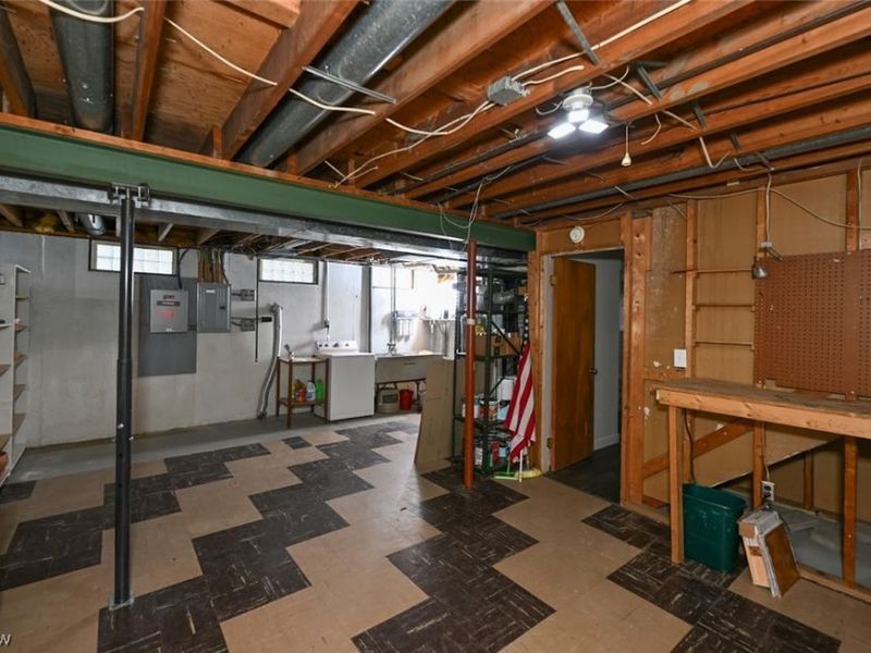 963 Winston Street, Akron, OH 44314 Photo 27