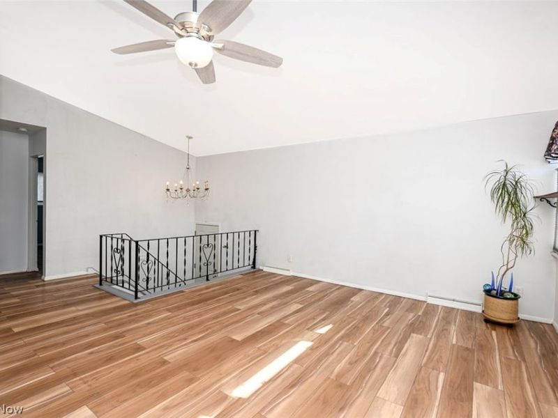 963 Winston Street, Akron, OH 44314 Photo 5