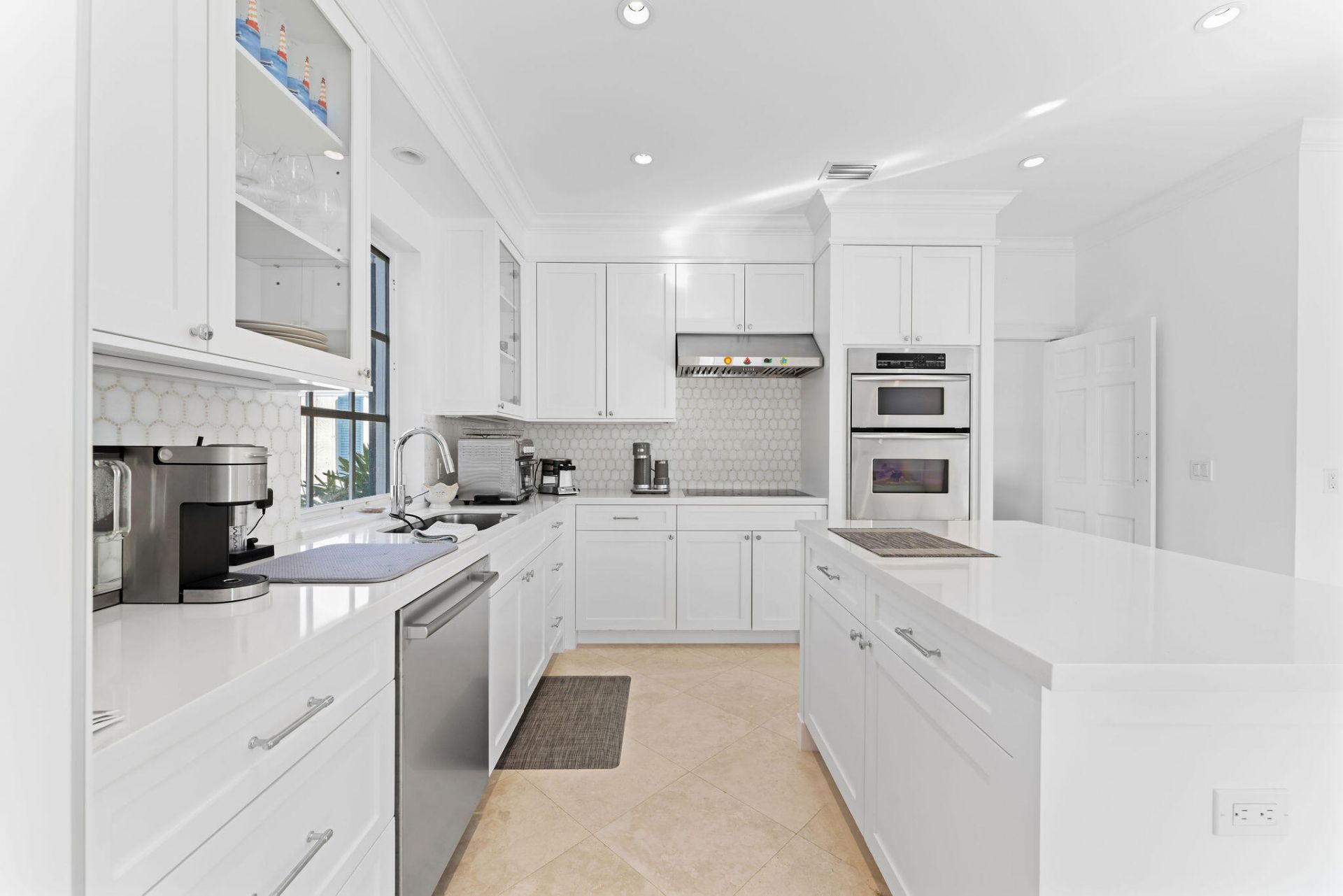 971 Lake House Drive, North Palm Beach, FL 33408 Photo