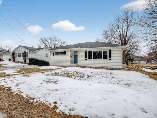 1421 Rainbow Drive, Cedar Falls, IA 50613