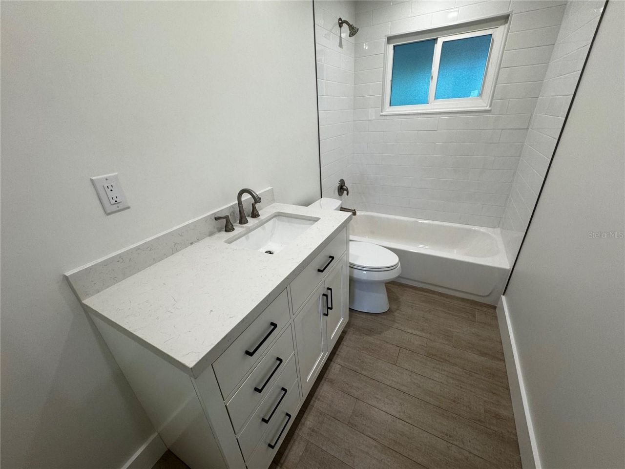 3182 Hatton Street , Sarasota, FL 34237 Photo