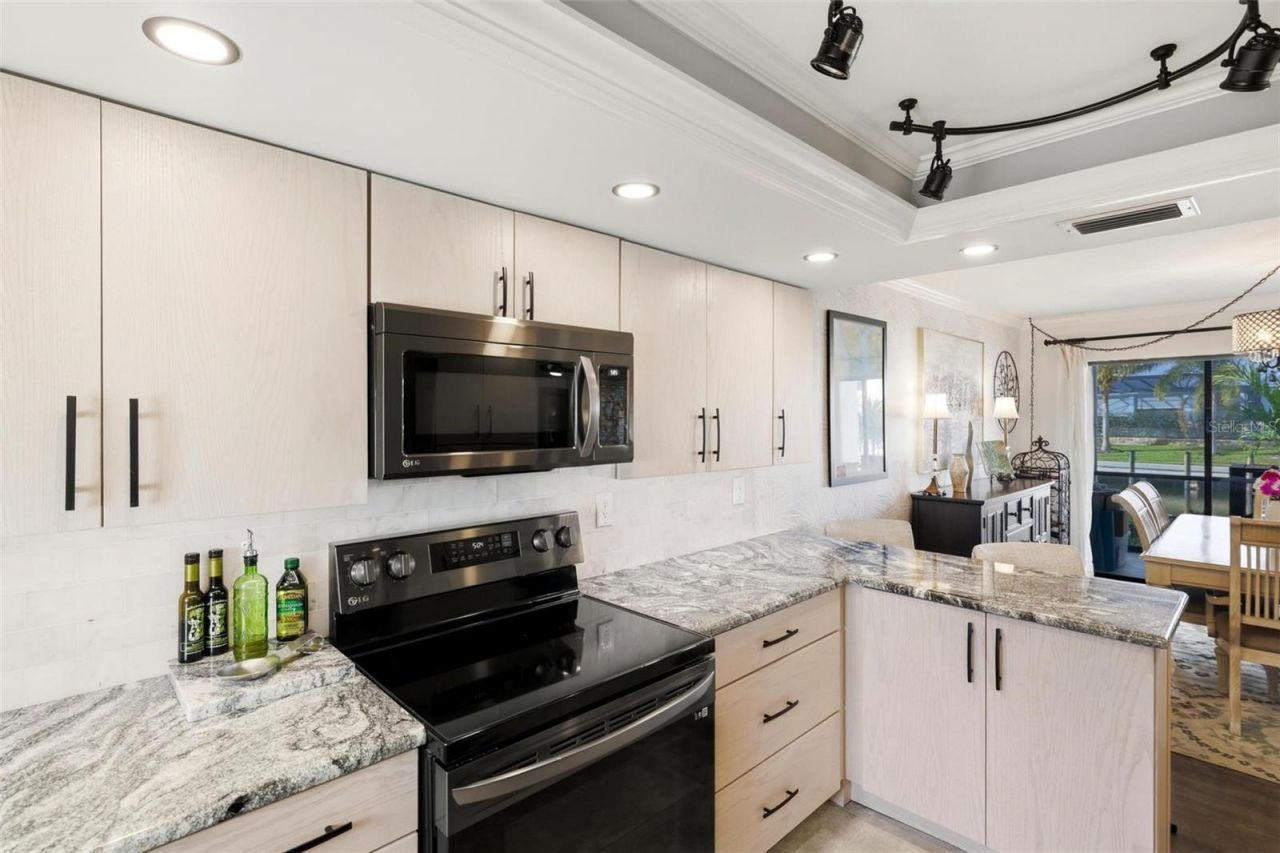 1433 Mediterranean Drive, Unit E, Punta Gorda, FL 33950 Photo