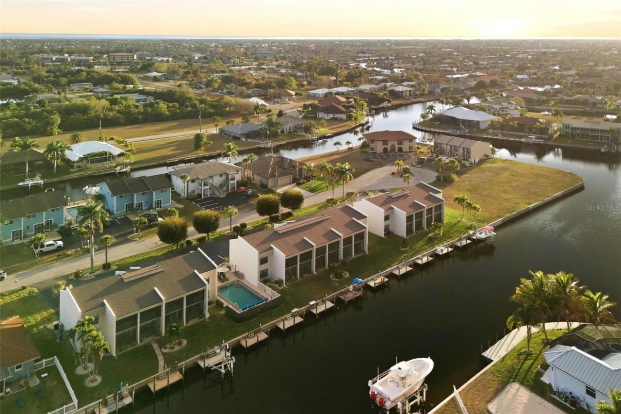 1433 Mediterranean Drive, Unit E, Punta Gorda, FL 33950 Photo