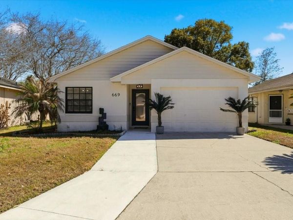 669 EAGLE RUN , LAKELAND, FL 33809