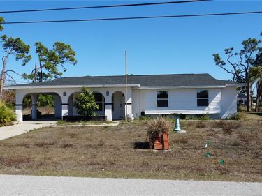 3552 MIDDLETOWN STREET , PORT CHARLOTTE, FL 33952