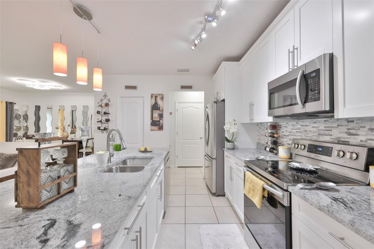 14430 Haddon Mist Drive, Wimauma, FL 33598 Photo