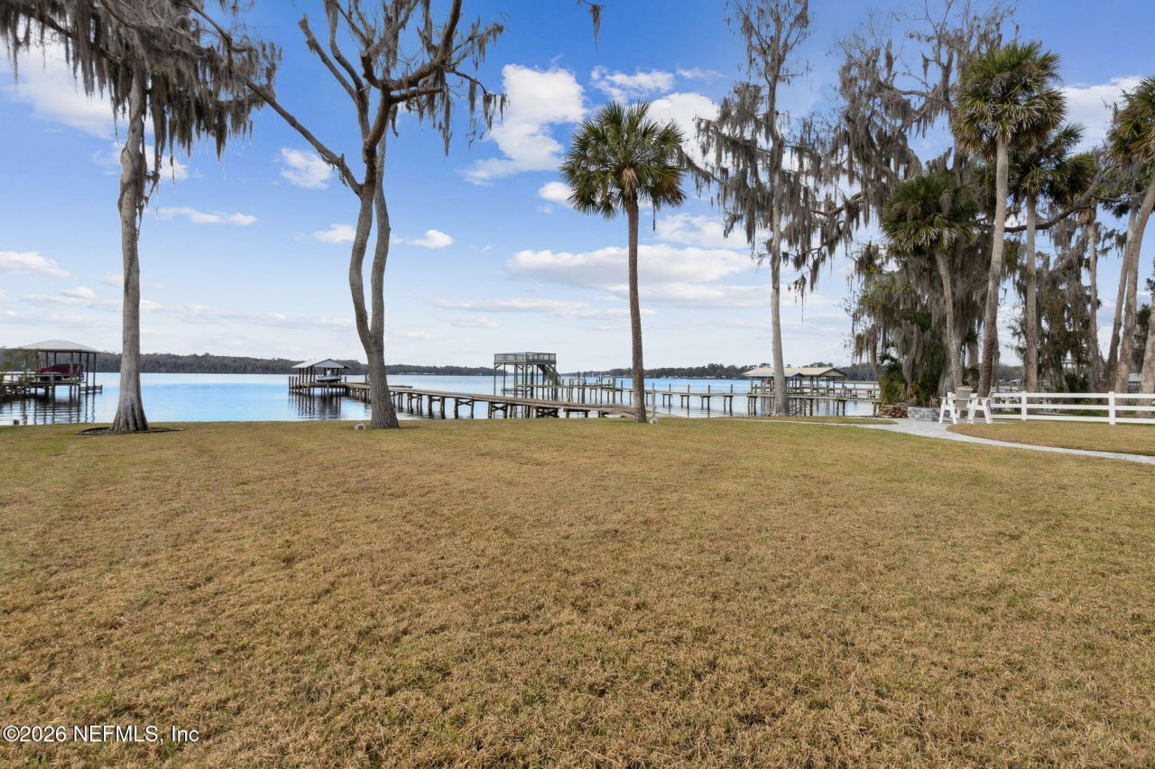 208 Lake George Point Drive, Georgetown, FL 32139 Photo