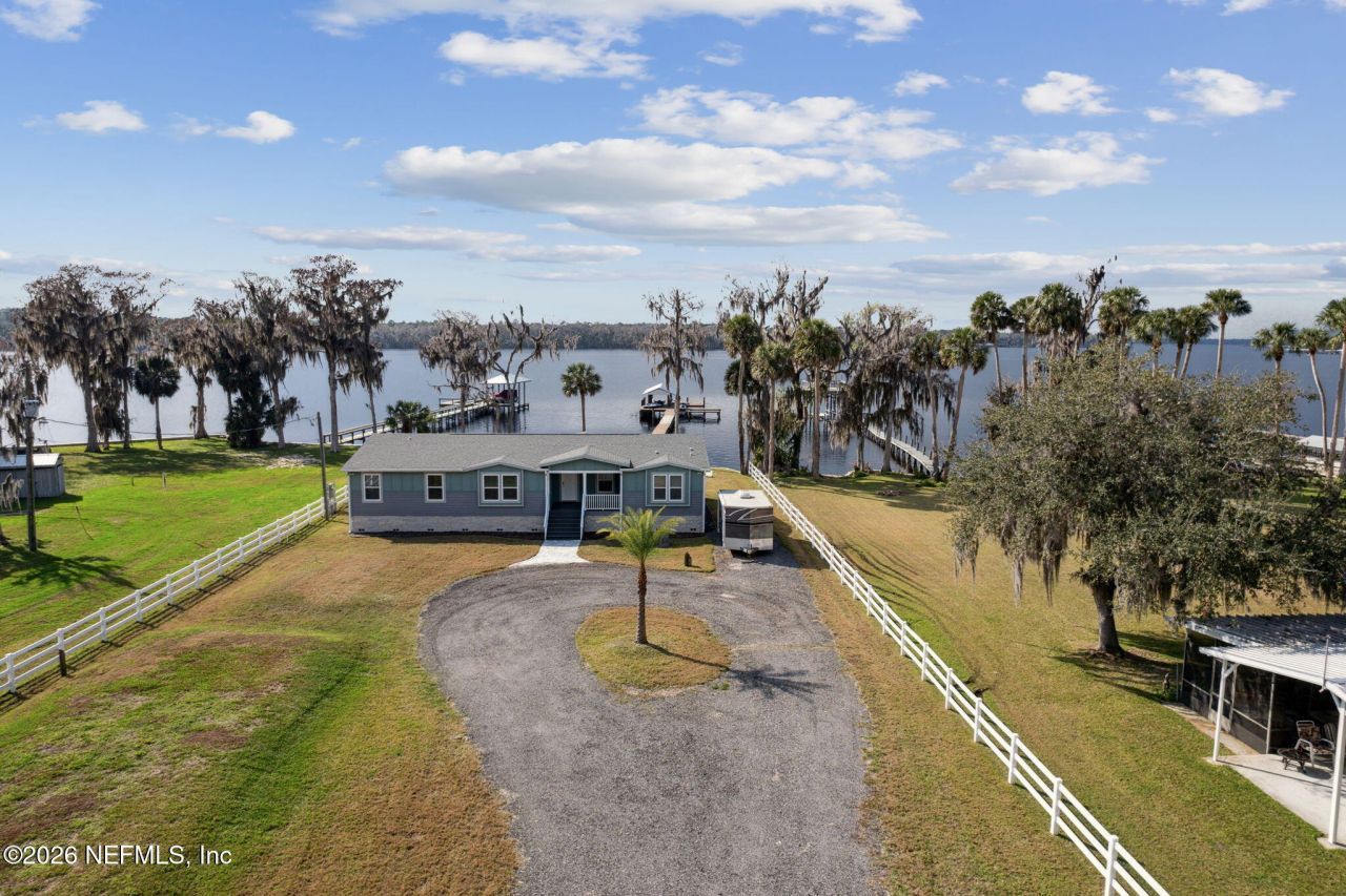 208 Lake George Point Drive, Georgetown, FL 32139 Photo