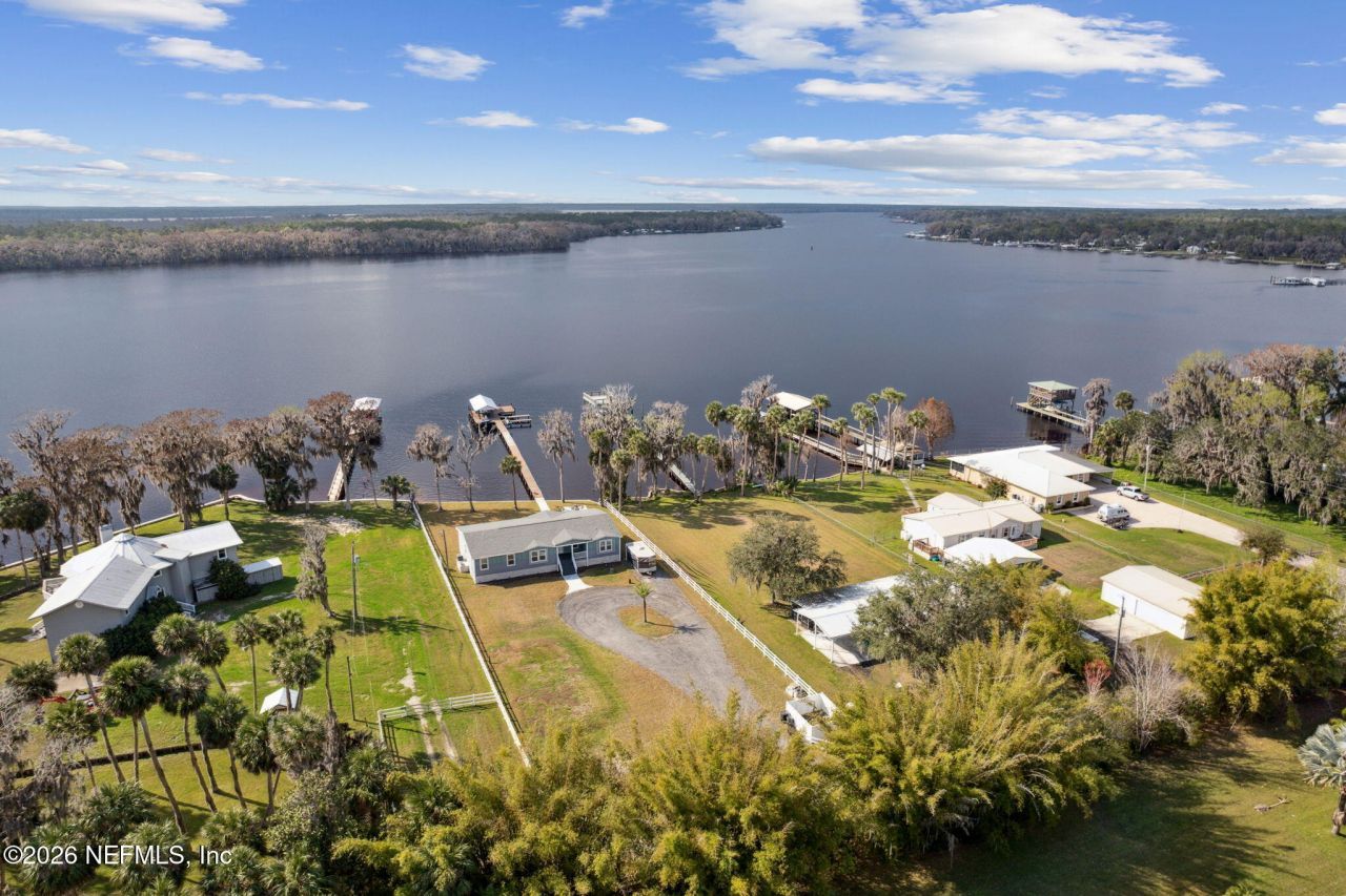 208 Lake George Point Drive, Georgetown, FL 32139 Photo