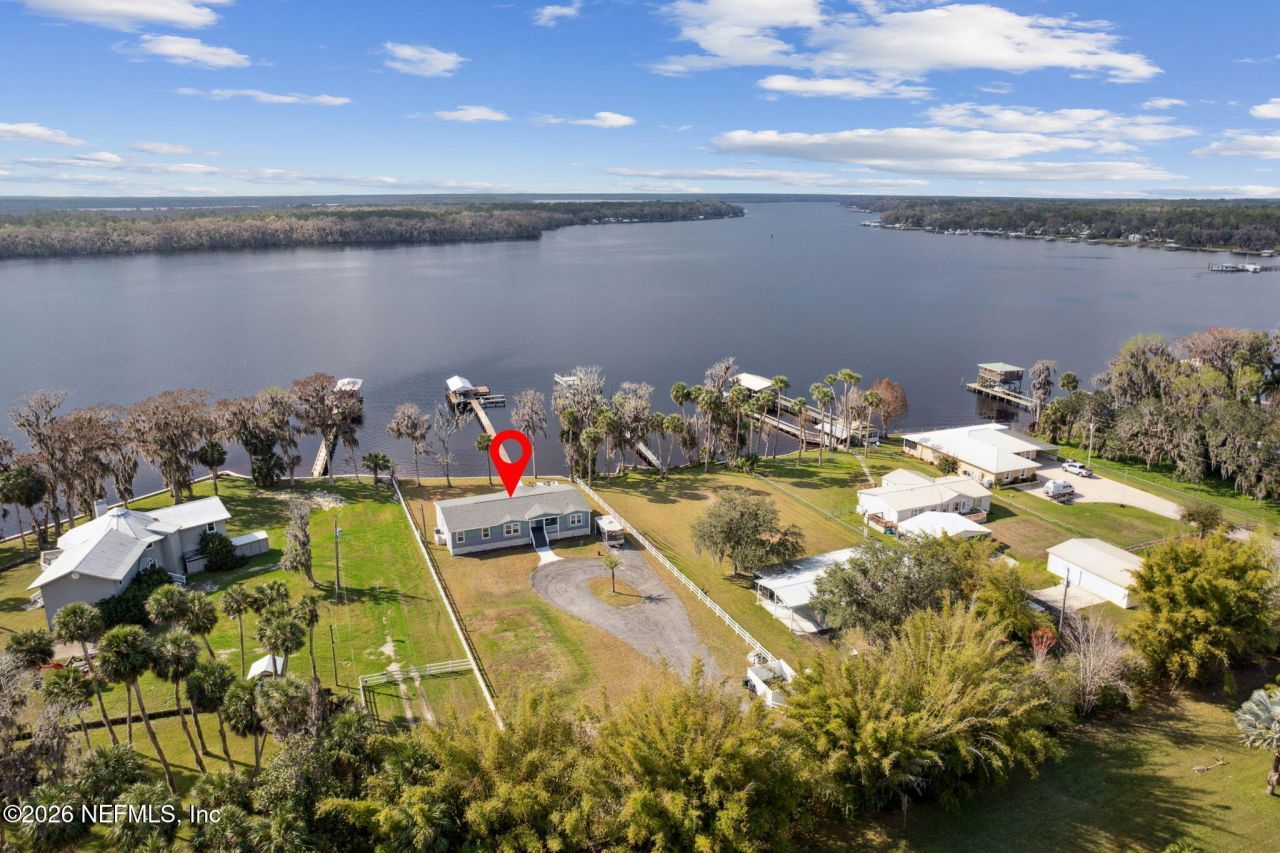 208 Lake George Point Drive, Georgetown, FL 32139 Photo