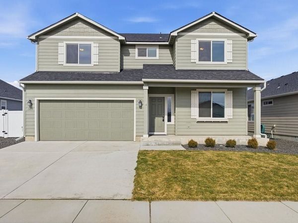 1809 E C St, Deer Park, WA 99006