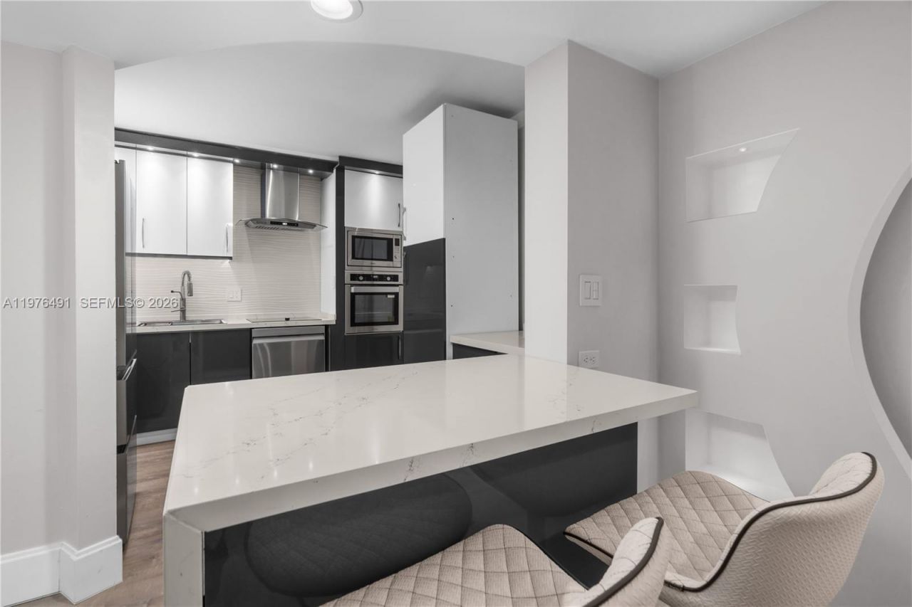 3730 Inverrary Dr , Unit 2H, Lauderhill, FL 33319 Photo