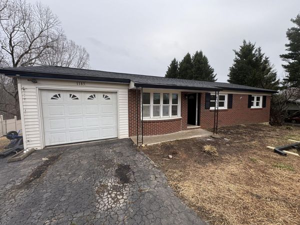 1185 Afton RD , Danville, VA 24540