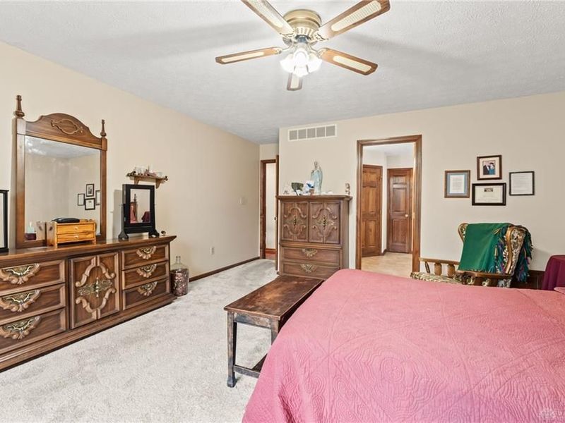 5700 Swan Drive, Clayton, OH 45315 Photo 29