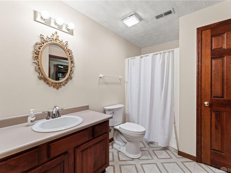 5700 Swan Drive, Clayton, OH 45315 Photo 67