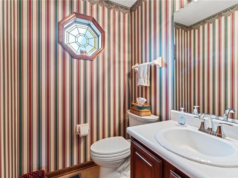 5700 Swan Drive, Clayton, OH 45315 Photo 9