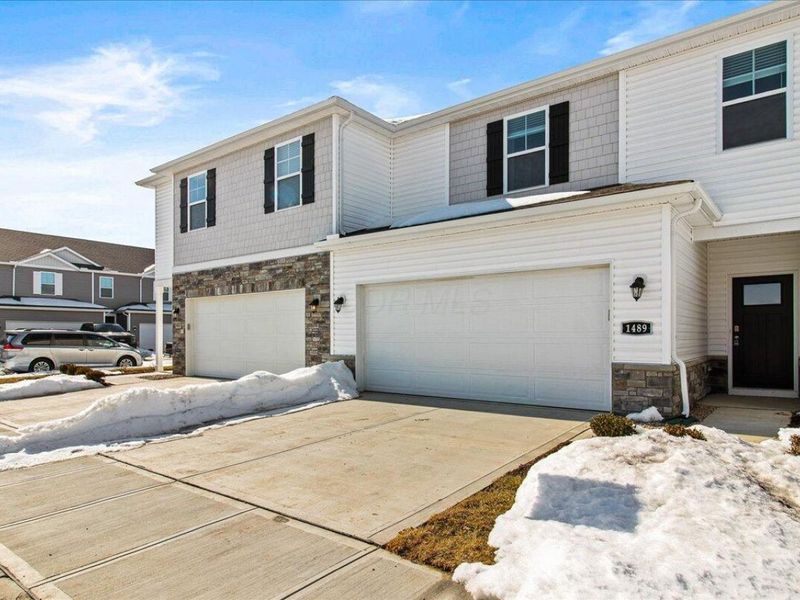 1489 Jarry Avenue , Columbus, OH 43228 Photo 2