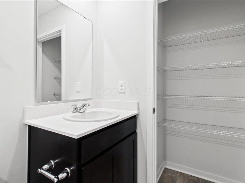 1489 Jarry Avenue , Columbus, OH 43228 Photo 24