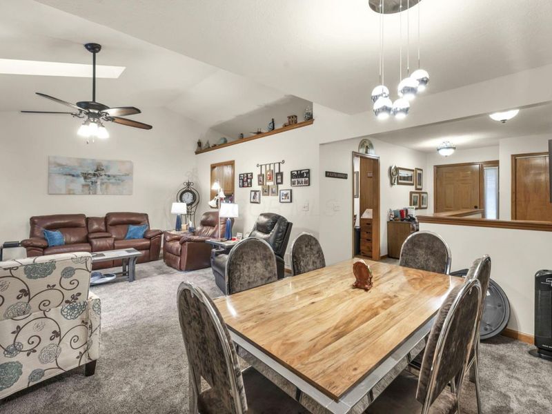 4801 Cypress Grove Court, Groveport, OH 43125 Photo 7