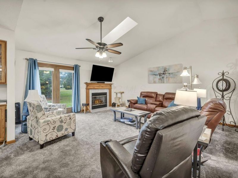 4801 Cypress Grove Court, Groveport, OH 43125 Photo 9