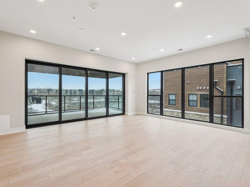 2842 Gunnison Drive , Unit 303, Columbus, OH 43228 Photo 11