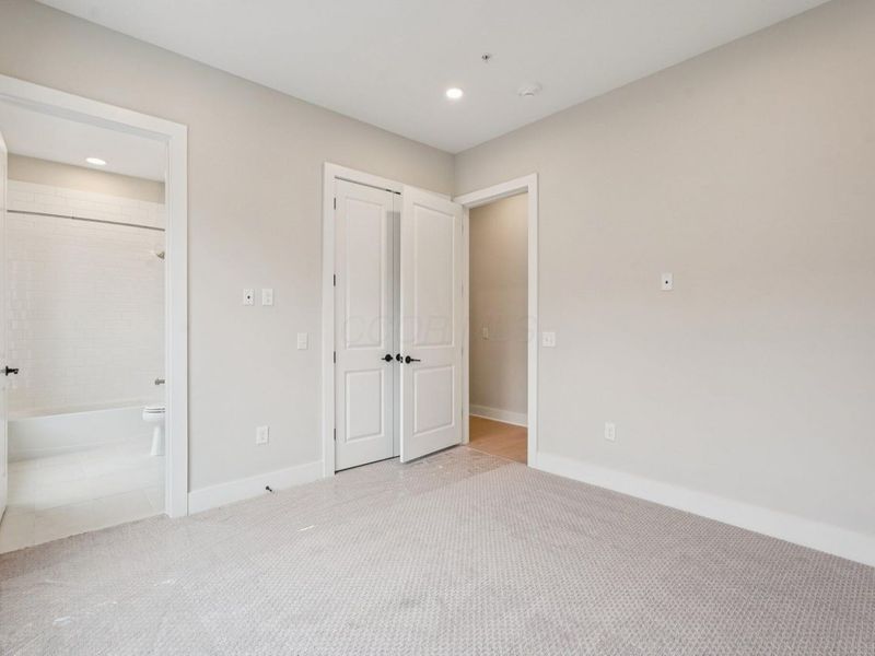 2842 Gunnison Drive , Unit 303, Columbus, OH 43228 Photo 32