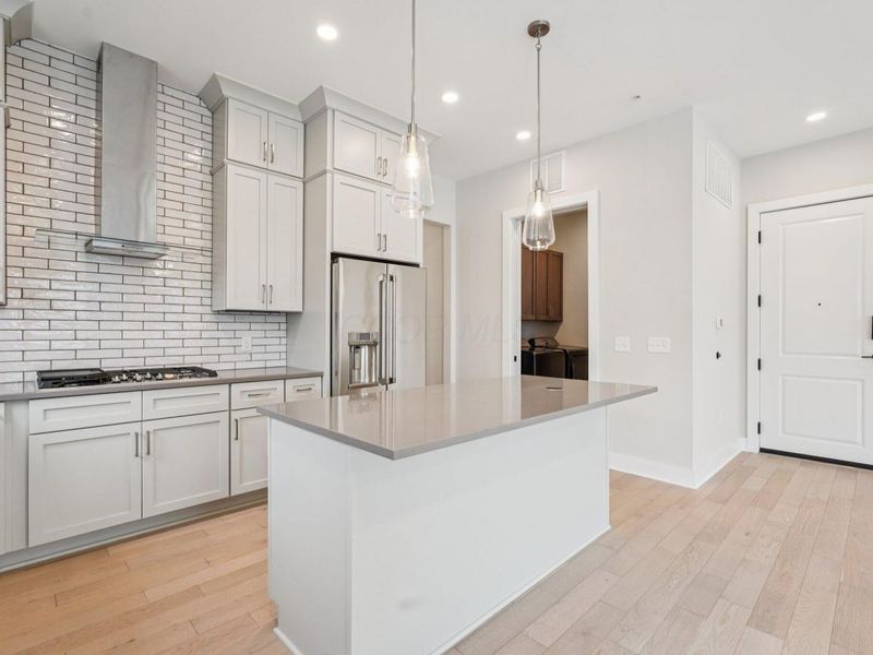 2842 Gunnison Drive , Unit 303, Columbus, OH 43228 Photo 5