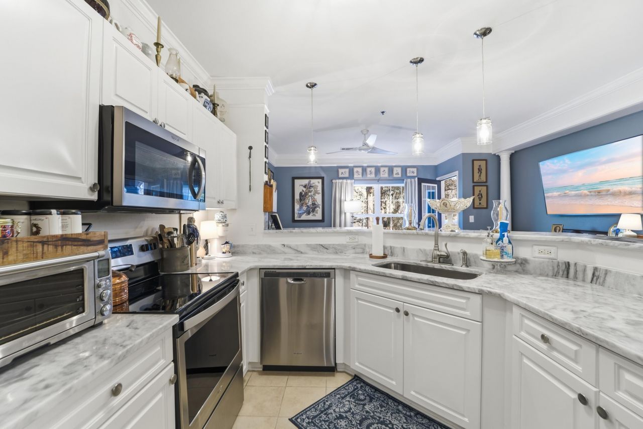 1423 Telfair Way Photo 8