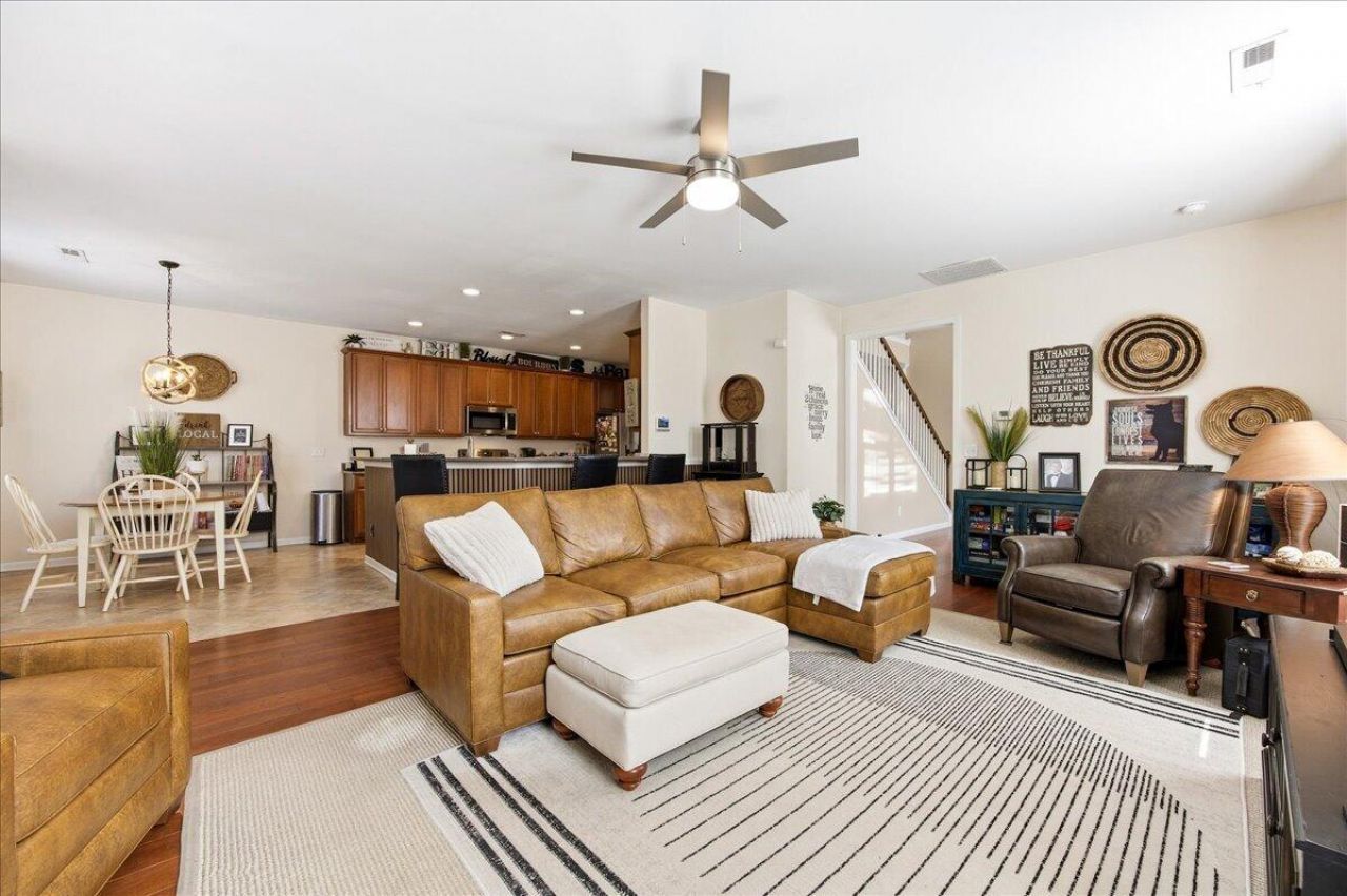 293 Chemistry Circle Photo 9