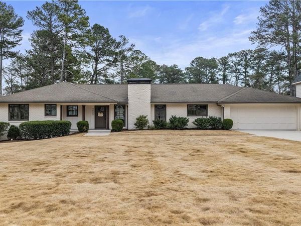 4855 Lansbury Drive, Atlanta, GA 30342