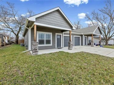 929 E Wilson Street, Ottawa, KS 66067