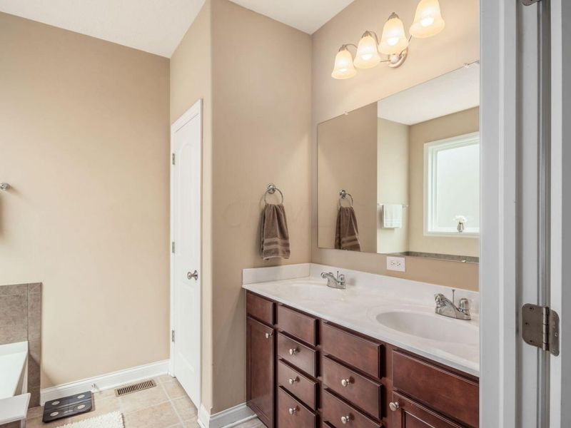 Dublin, OH 43016 Photo 20