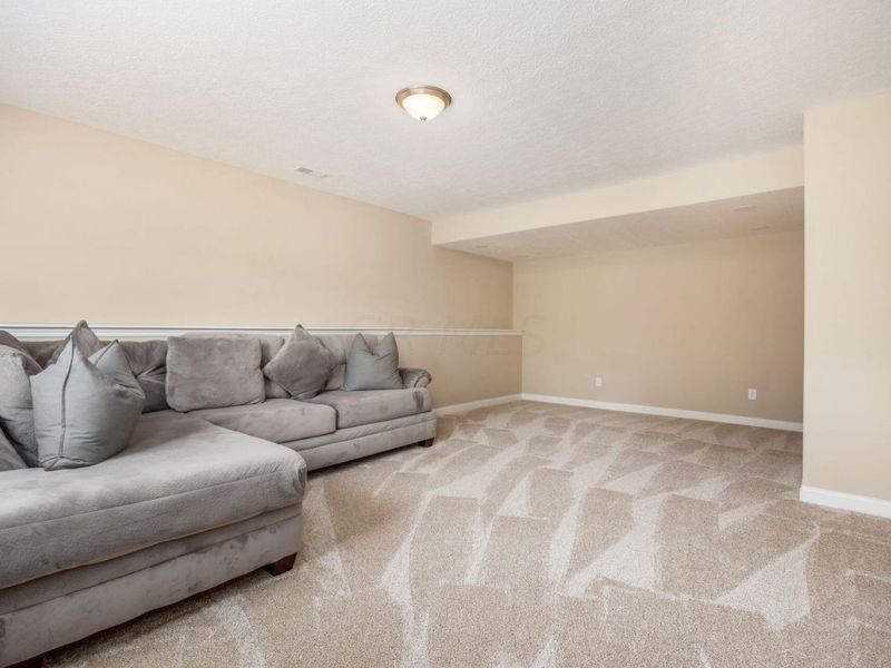 Dublin, OH 43016 Photo 31