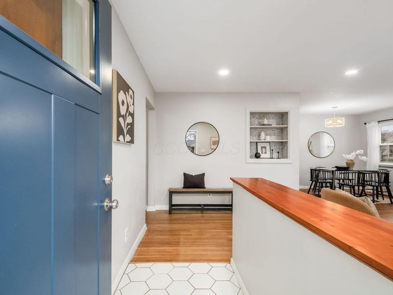 2666 Woodstock Road, Columbus, OH 43221 Photo 3