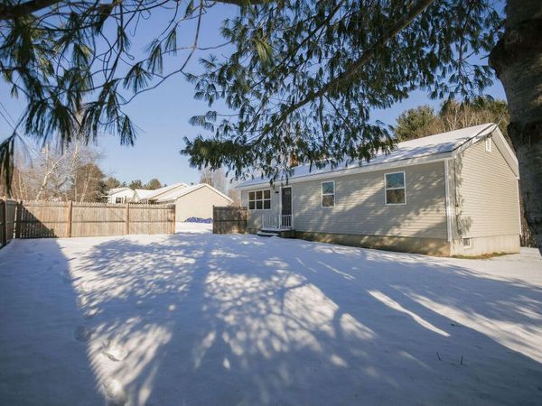 127 Meadow Lane, Farmington, ME 04938