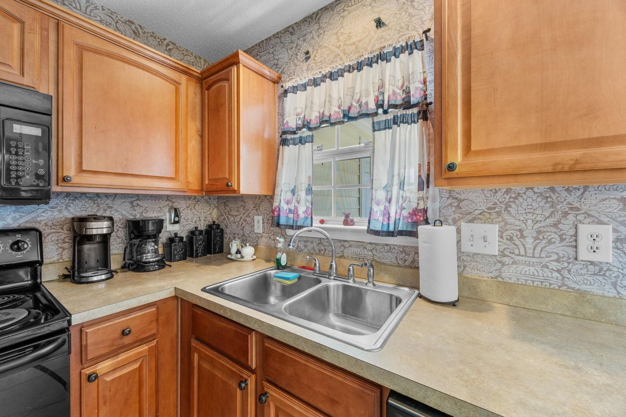 148 Sardis Dr.  Photo 16