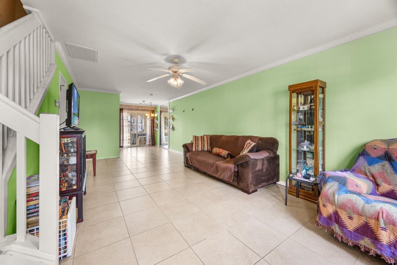 148 Sardis Dr.  Photo 4