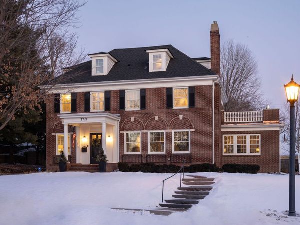 1725 Knox Avenue S, Minneapolis, MN 55403