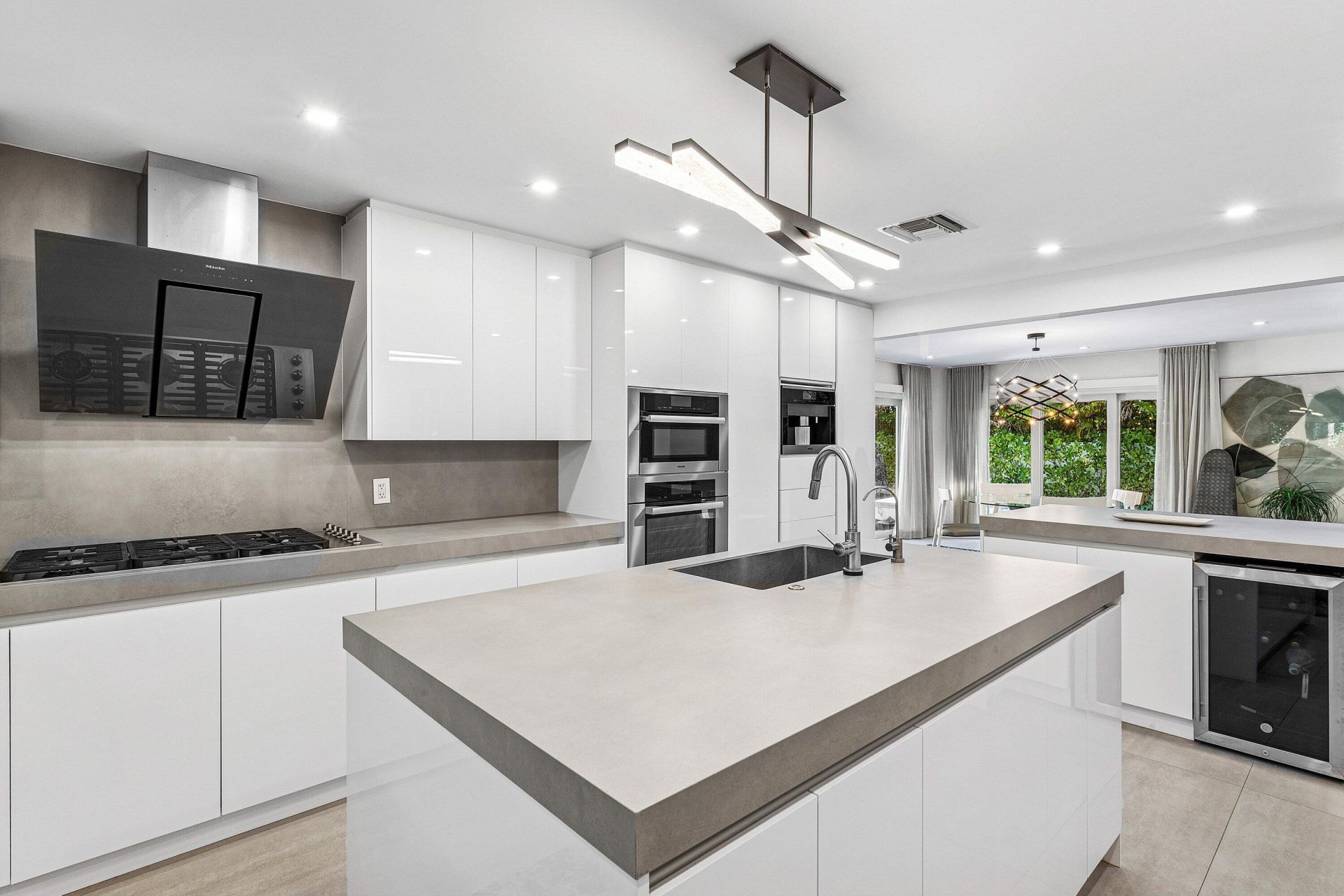 820 N Atlantic Drive, Lantana, FL 33462 Photo