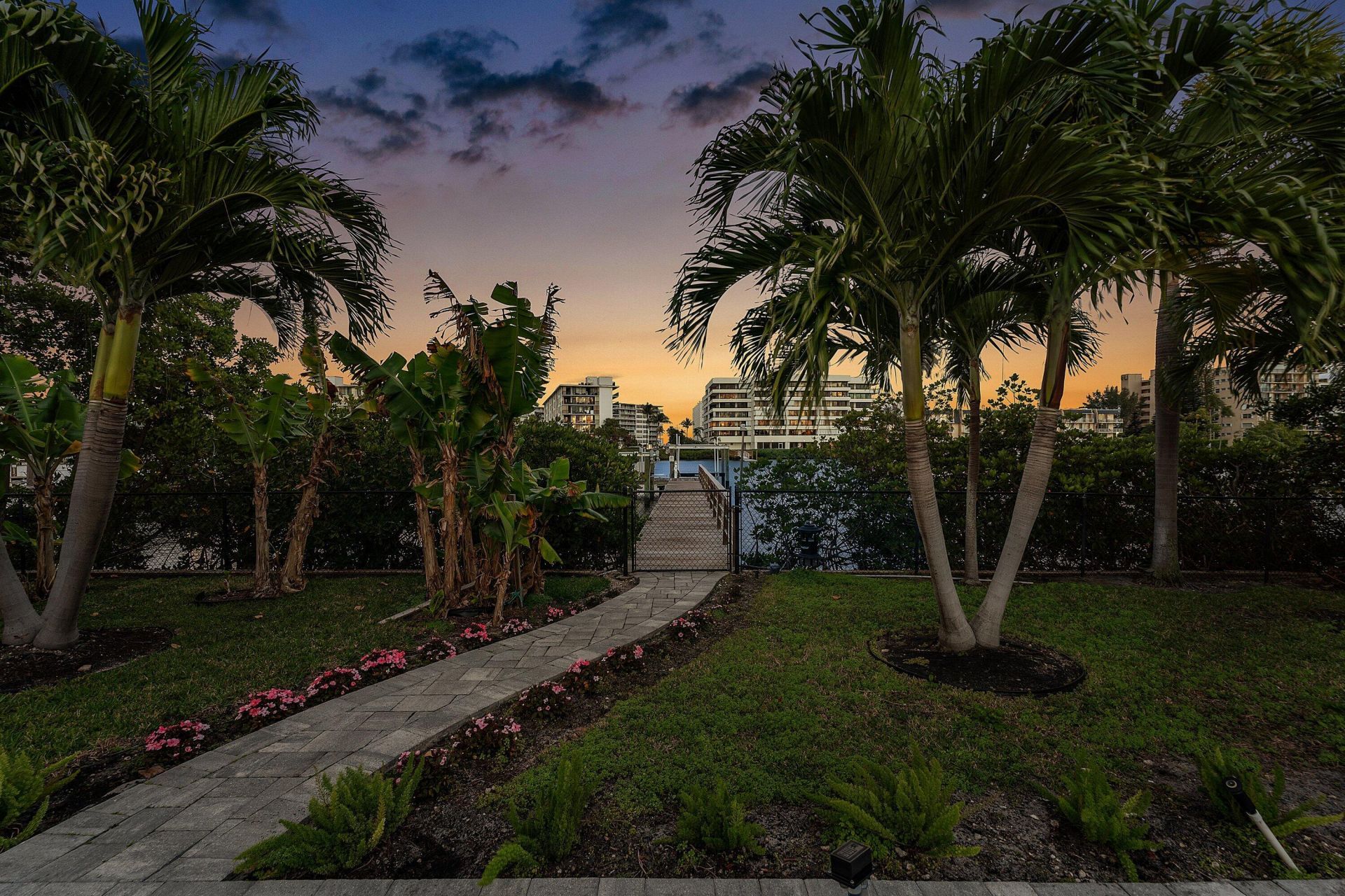 820 N Atlantic Drive, Lantana, FL 33462 Photo