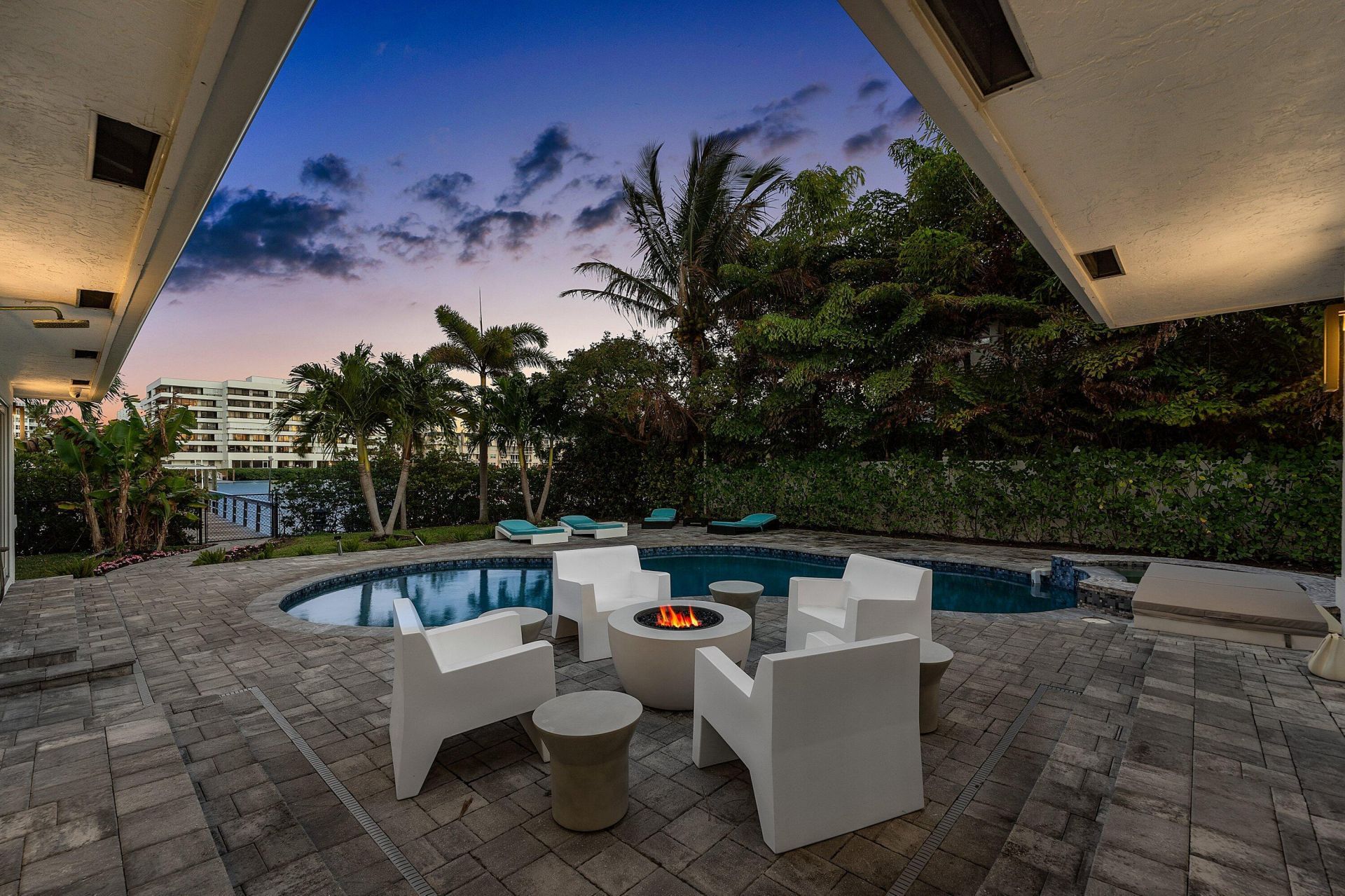820 N Atlantic Drive, Lantana, FL 33462 Photo