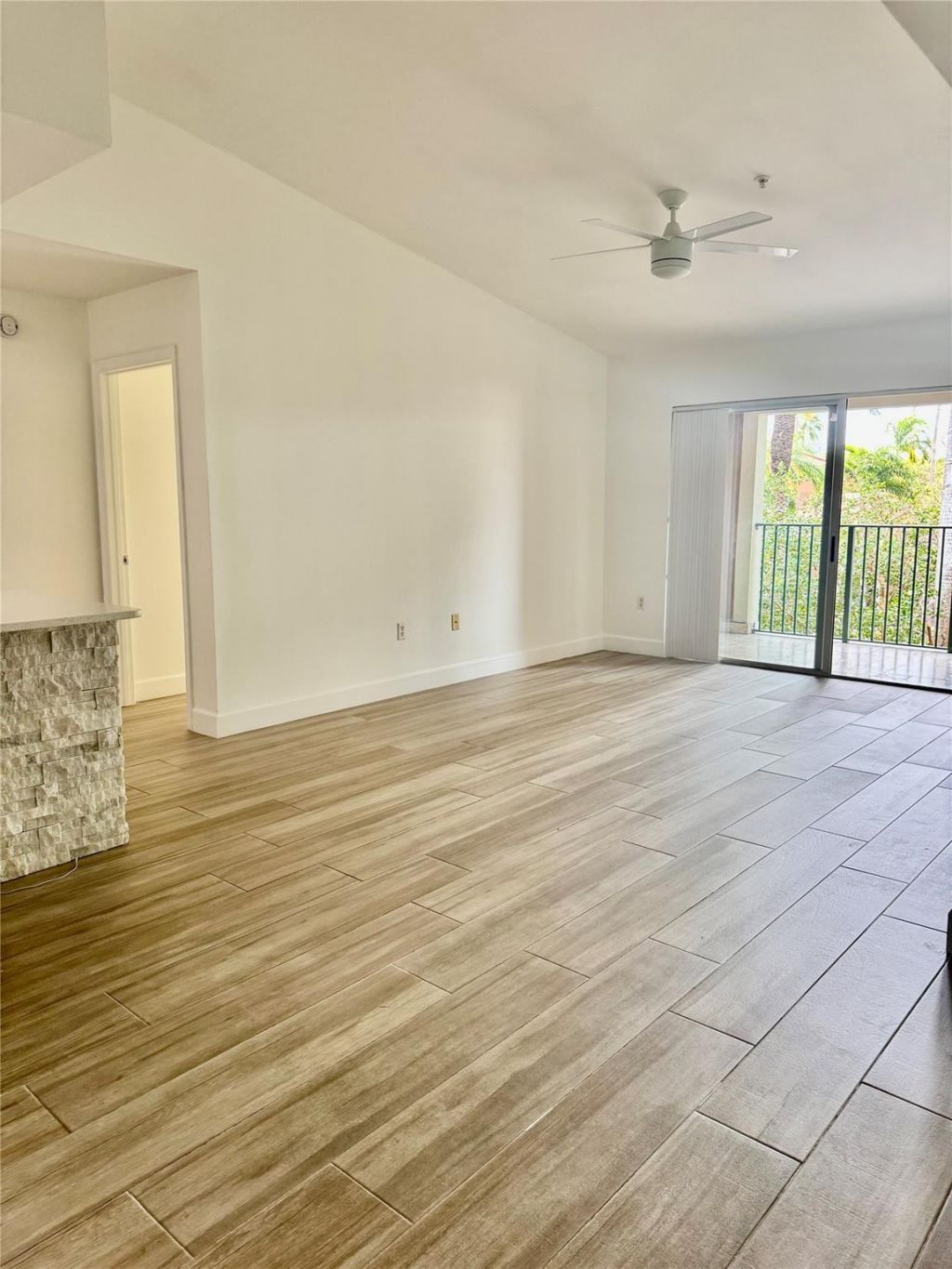 4856 N State Road 7, Pompano Beach, FL 33073 Photo