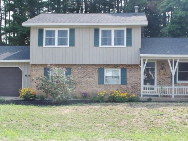 4878 Stanwood Street, Norton Shores, MI 49441