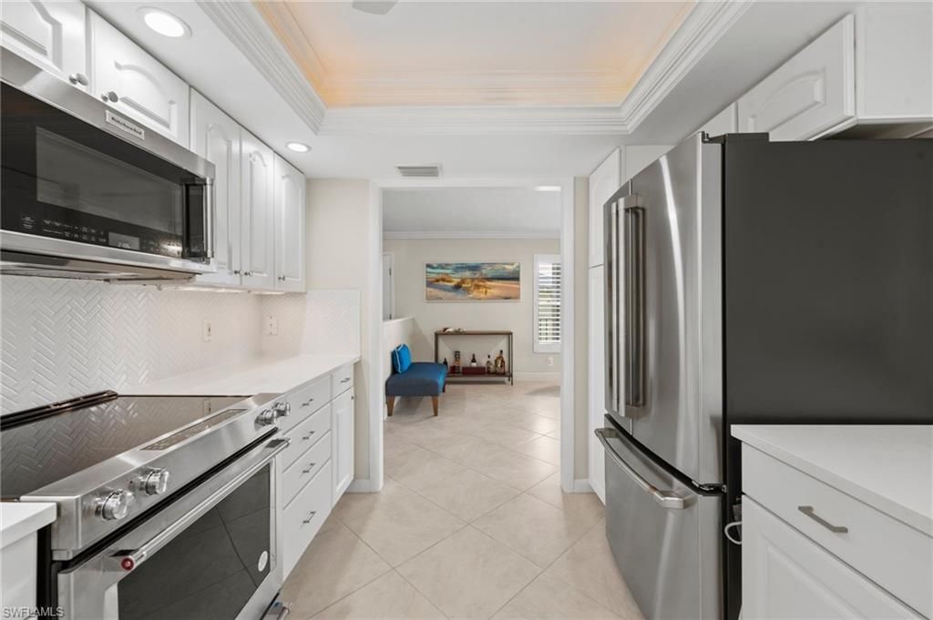 2880 Gulf Shore Blvd N, Unit 410, Naples, FL 34103 Photo