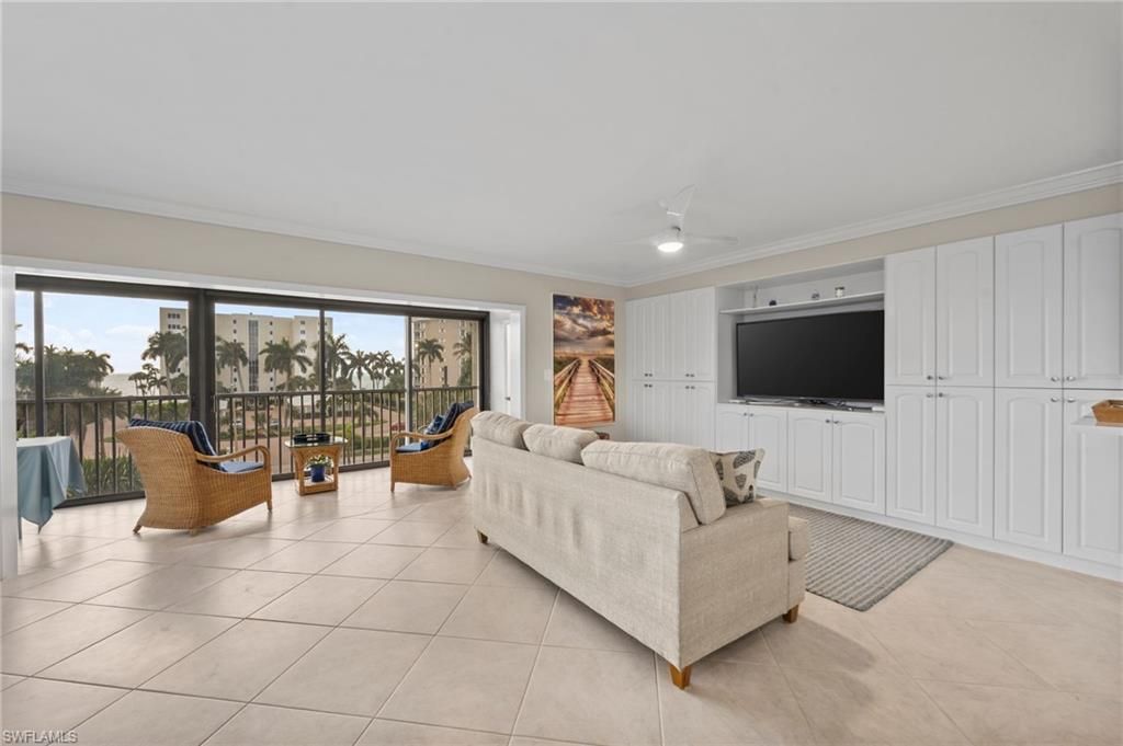 2880 Gulf Shore Blvd N, Unit 410, Naples, FL 34103 Photo