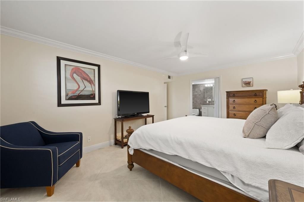 2880 Gulf Shore Blvd N, Unit 410, Naples, FL 34103 Photo