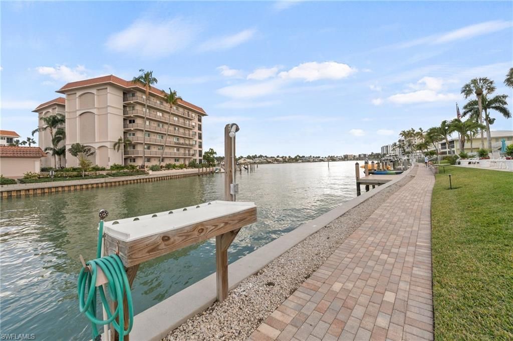 2880 Gulf Shore Blvd N, Unit 410, Naples, FL 34103 Photo