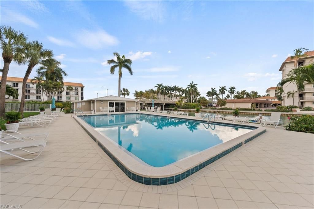 2880 Gulf Shore Blvd N, Unit 410, Naples, FL 34103 Photo