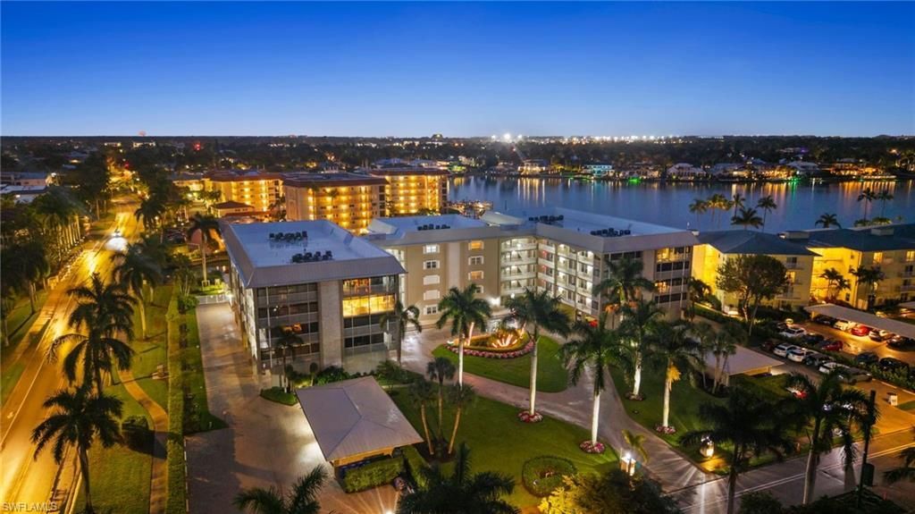 2880 Gulf Shore Blvd N, Unit 410, Naples, FL 34103 Photo