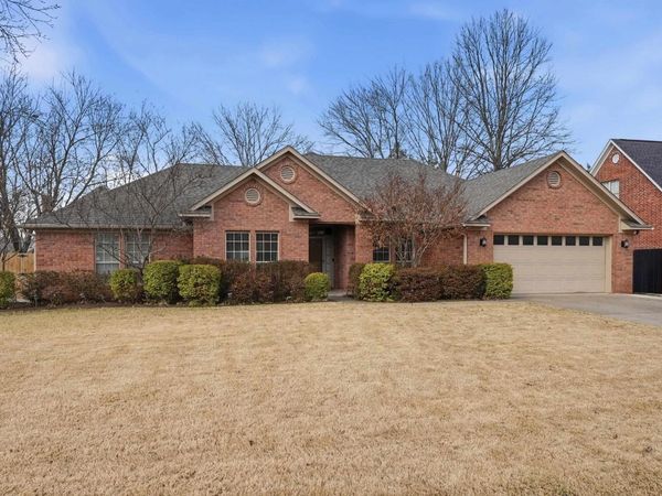 2960 Craighead Circle, Conway, AR 72034